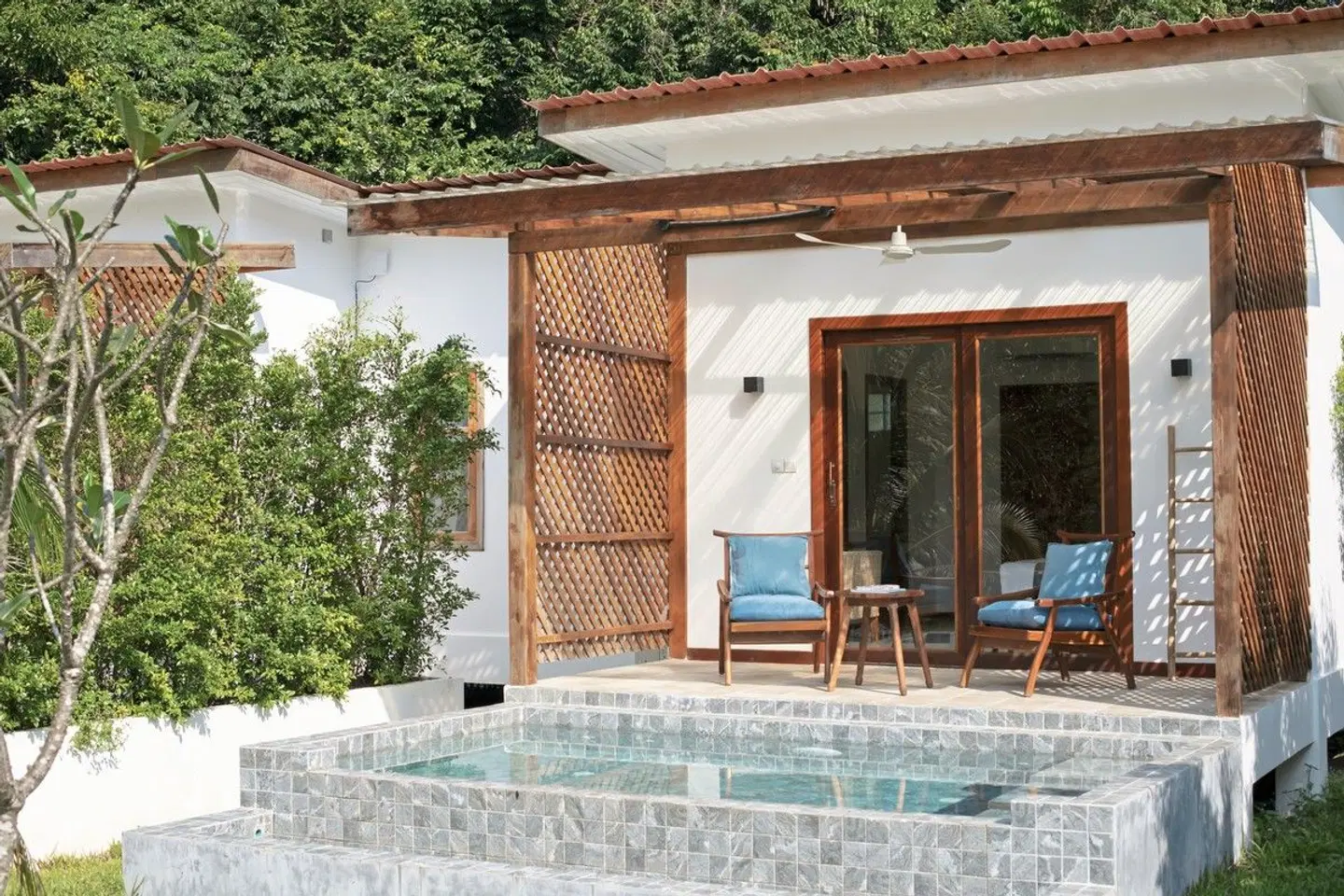 La Passion by Achariyak EXTERIOR