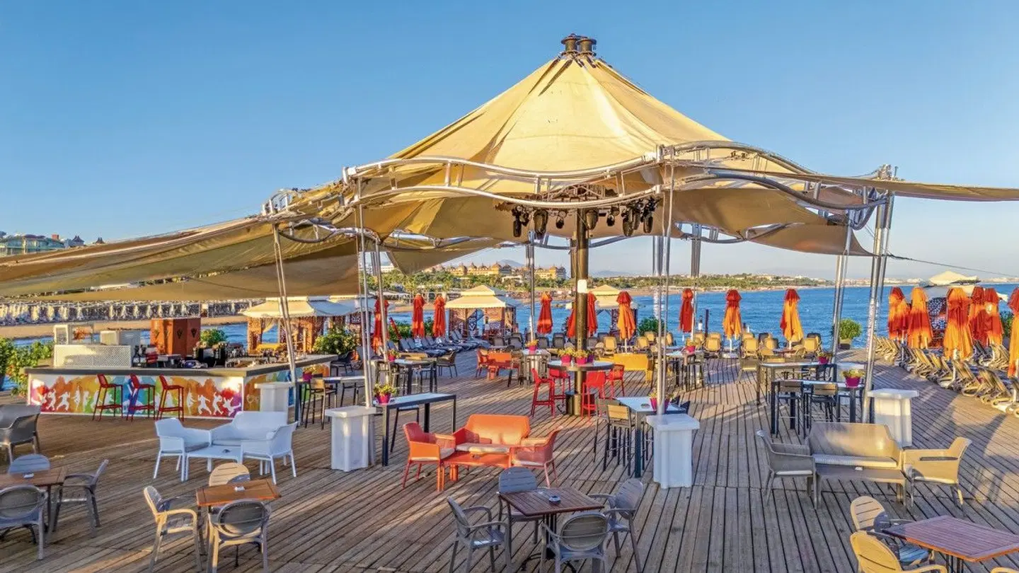 VONRESORT Golden Beach BAR