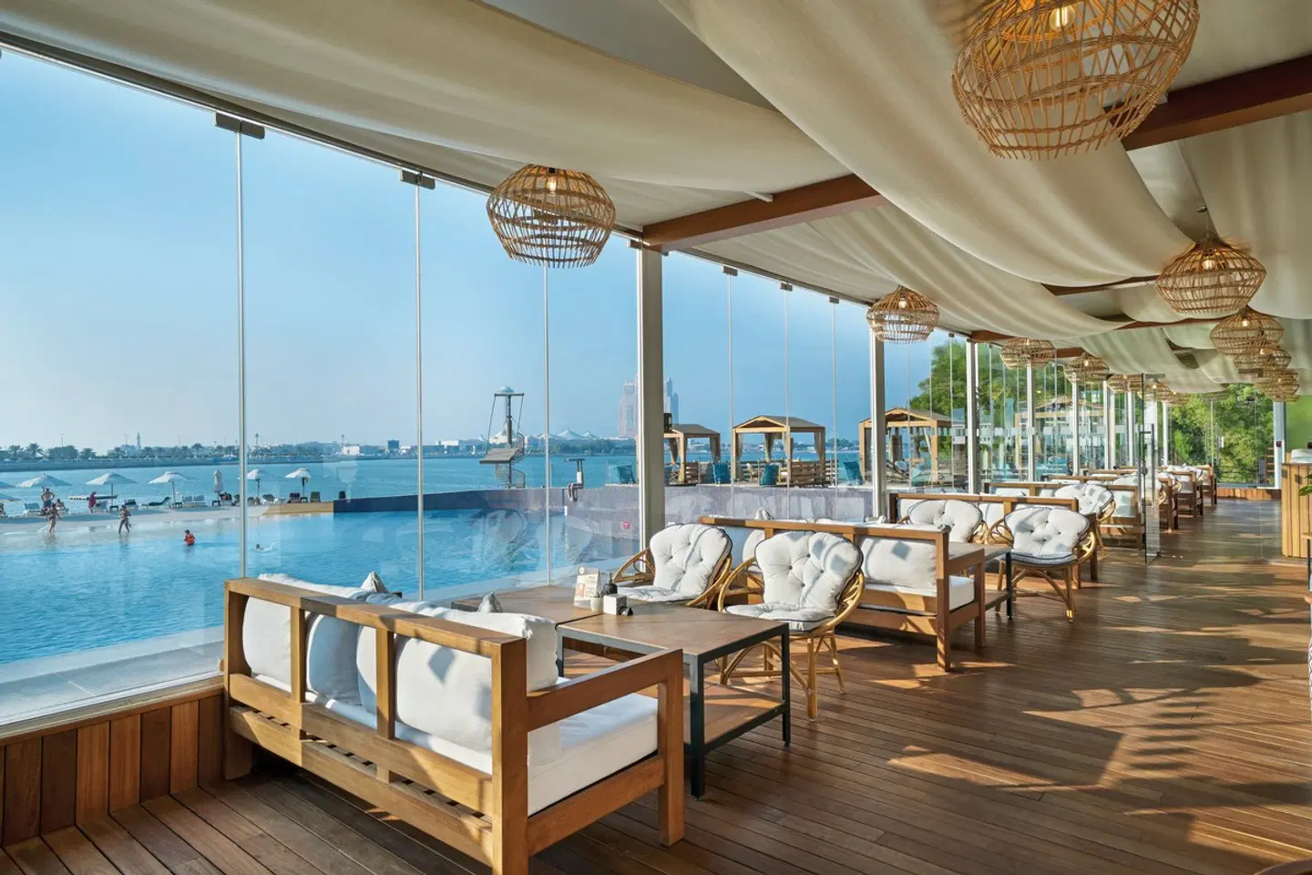 Radisson Blu Hotel & Resort Abu Dhabi Corniche Terrasse