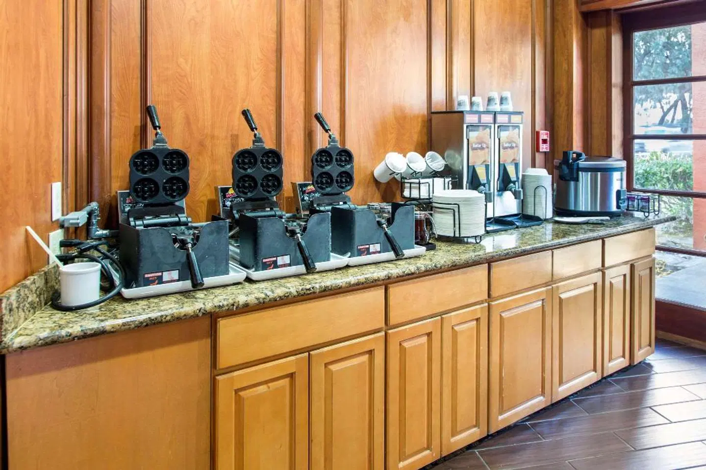 Comfort Inn & Suites San Francisco Airport North Bar