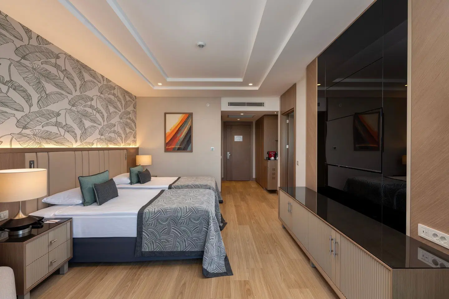 Miracle Resort ROOM_EXAMPLE