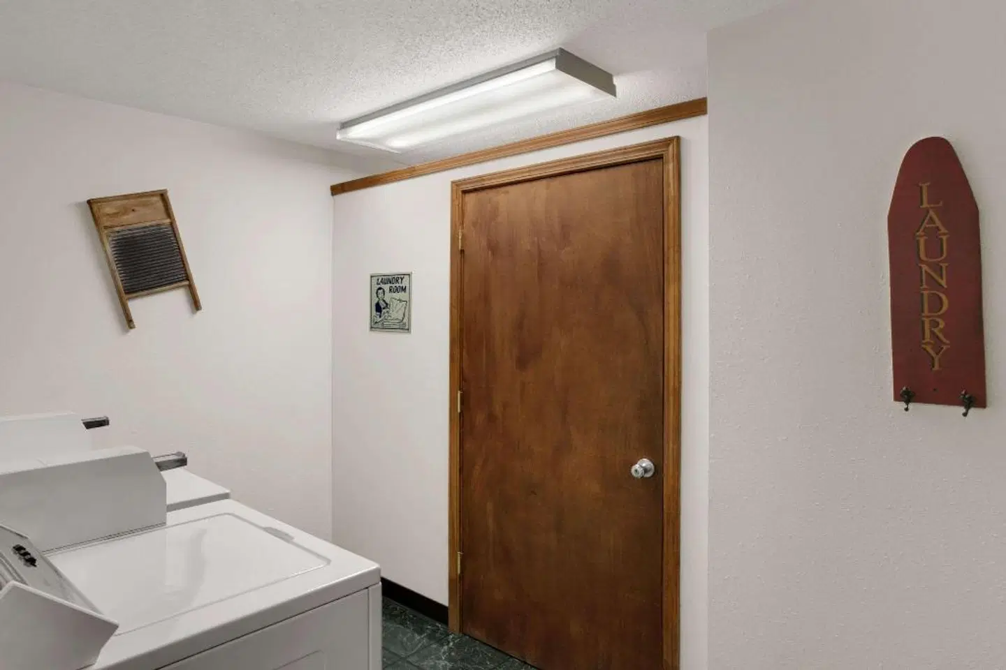 Super 8 by Wyndham Washington Badezimmer