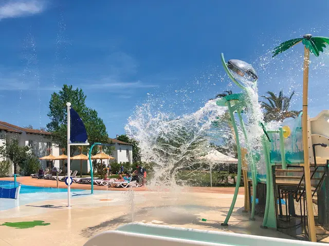 SeaClub Mediterranean Resort EXTERIOR