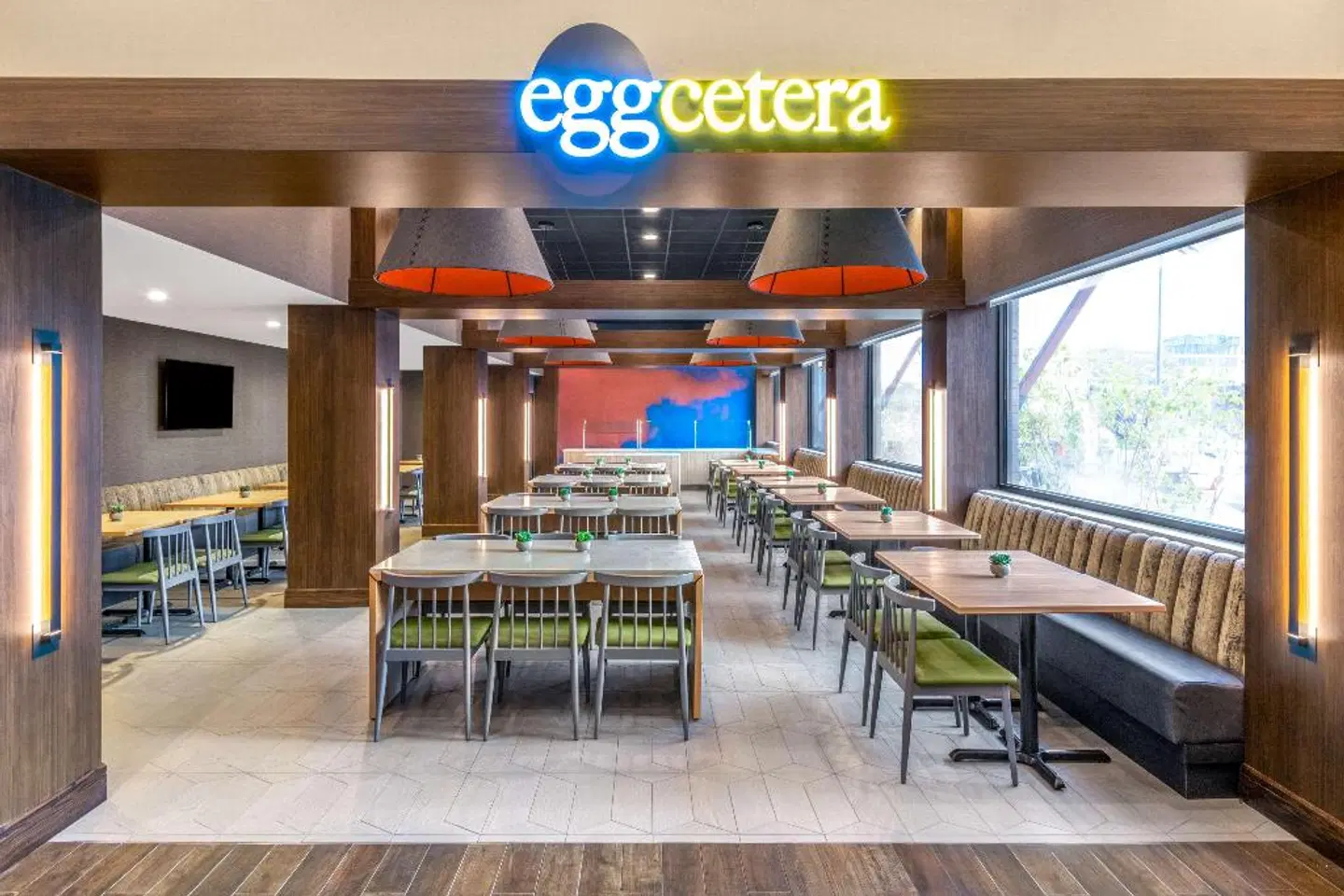 DoubleTree by Hilton Denver Cherry Creek Bar