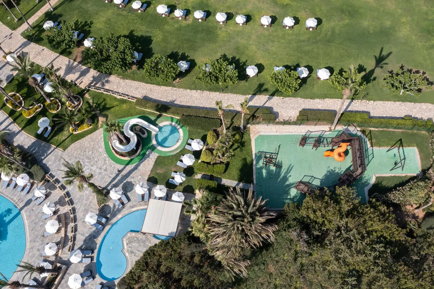 Elysium OUTDOOR_POOL