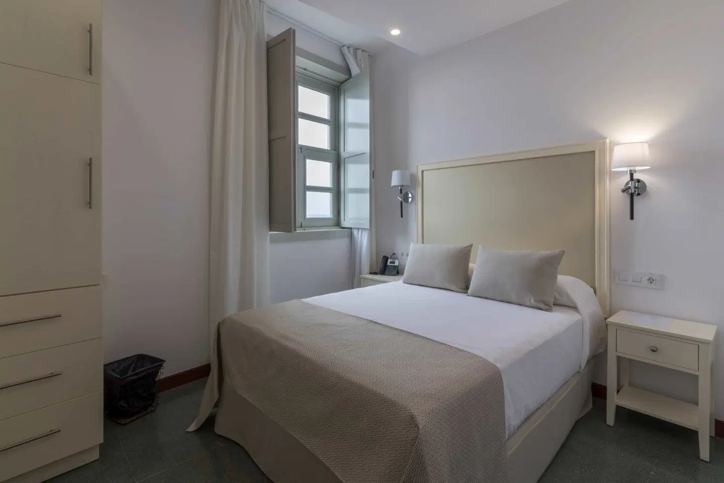 Hotel Emblemático Holiday Time ROOM_EXAMPLE