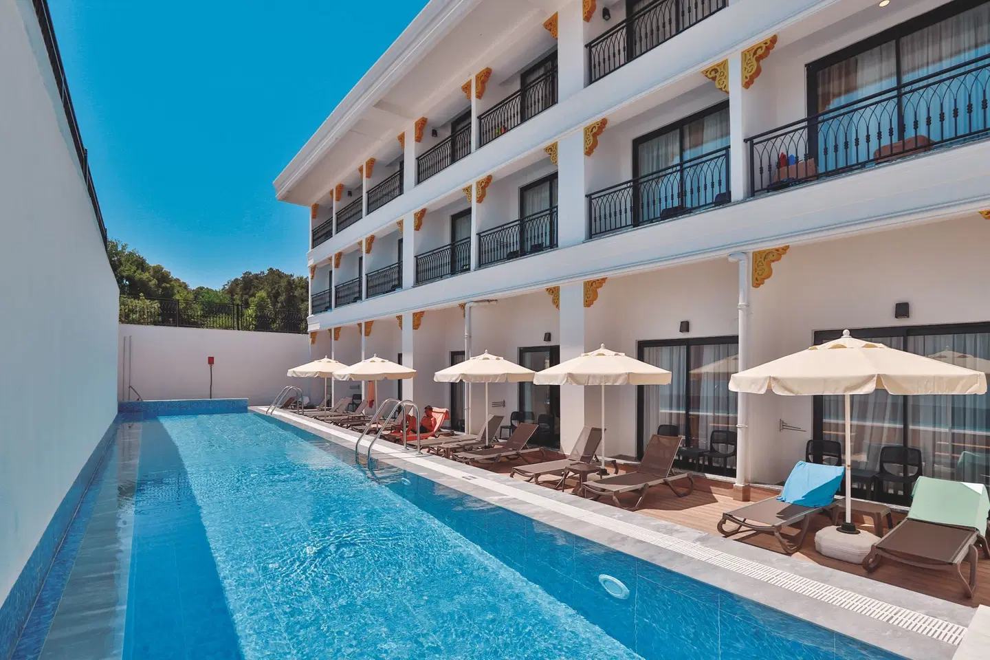 Hane Sun Elite Hotel OUTDOOR_POOL