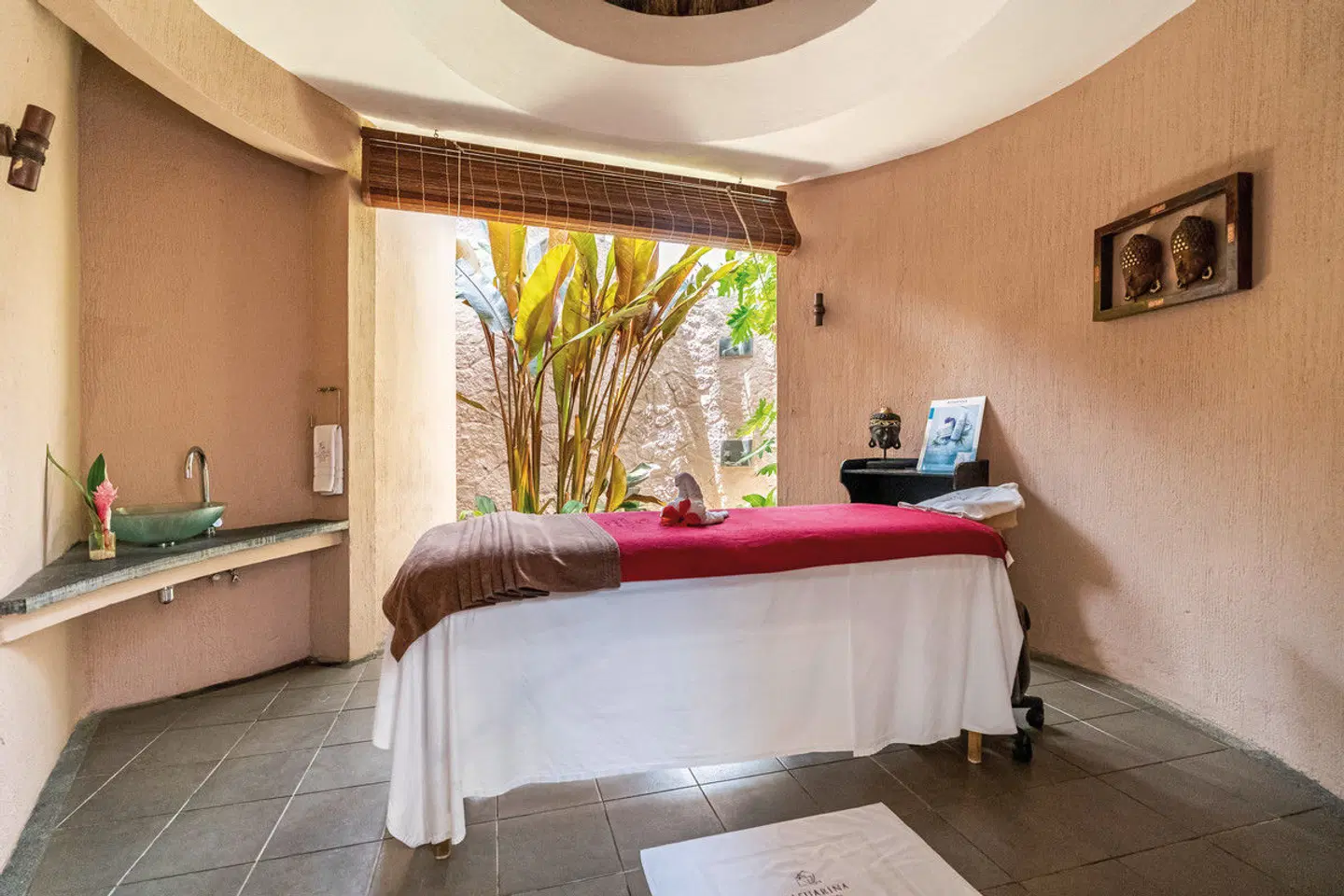 Casuarina Resort & Spa ROOM_EXAMPLE