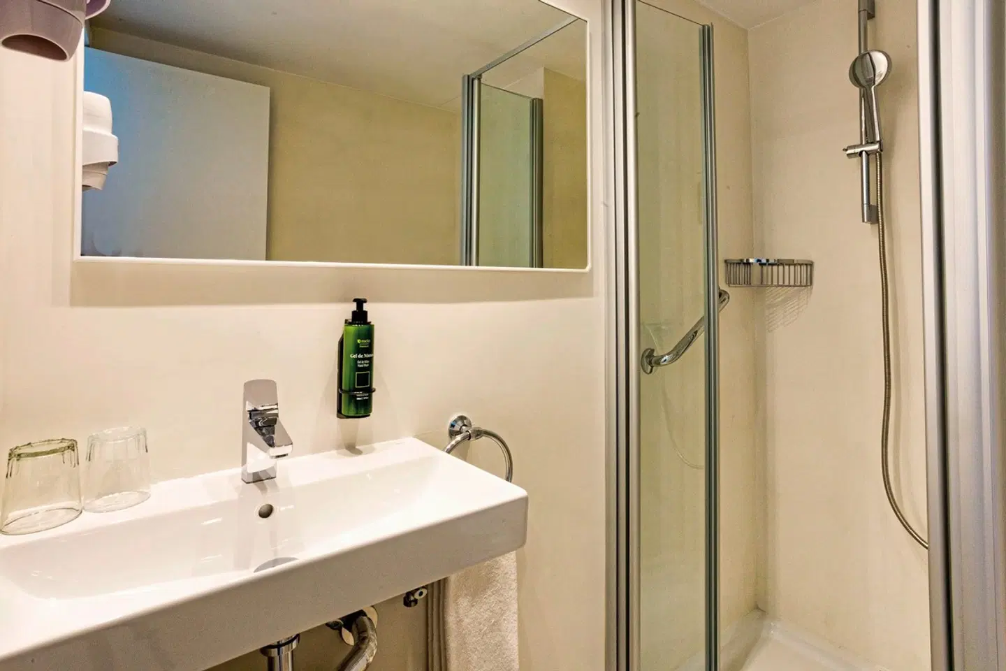 Minura Sur Menorca Badezimmer