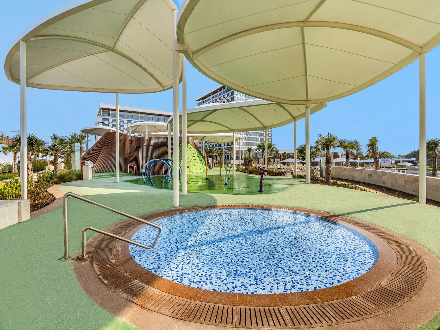 Rixos Gulf Hotel Doha OUTDOOR_POOL