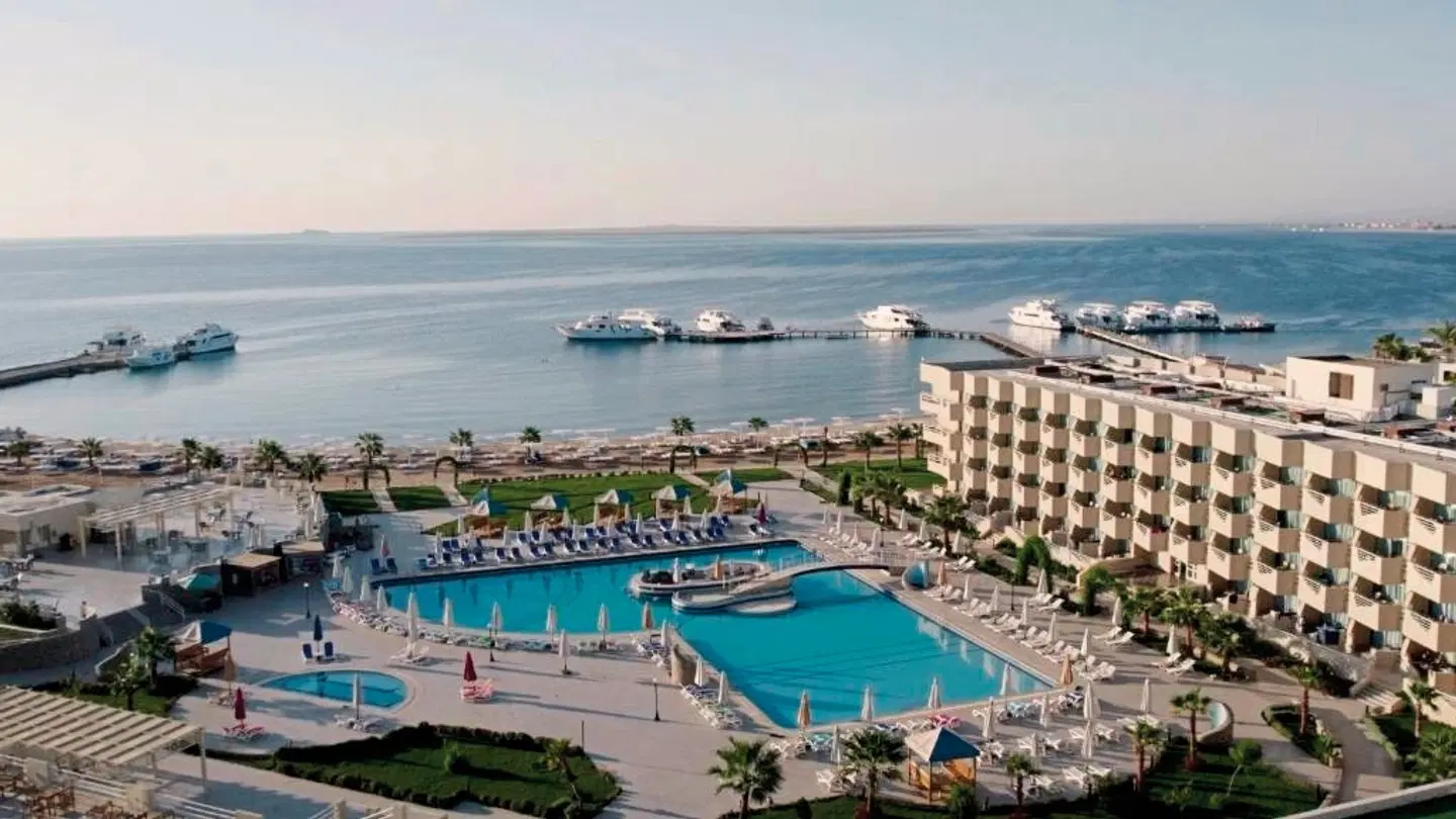 Seven Seas Jolie Bay OUTDOOR_POOL