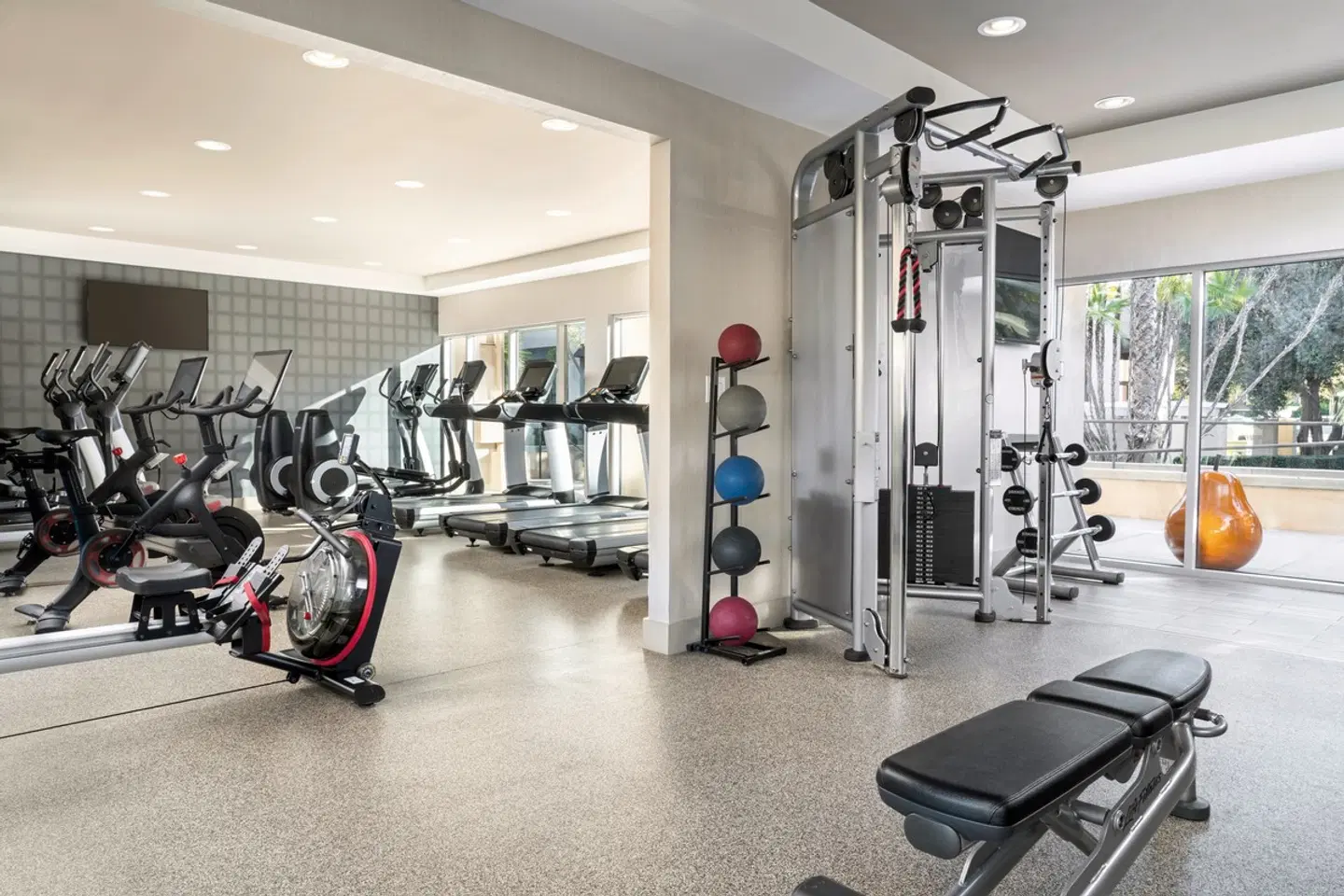 Hyatt Regency Newport Beach SPORTS_AND_LEISURE