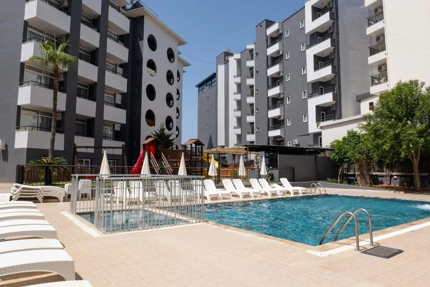 Krizantem Hotel EXTERIOR