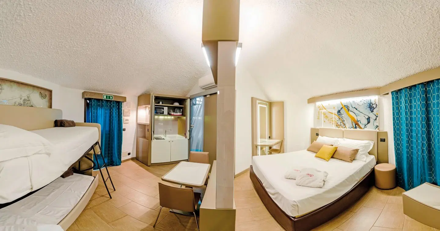 Calanica ROOM_EXAMPLE