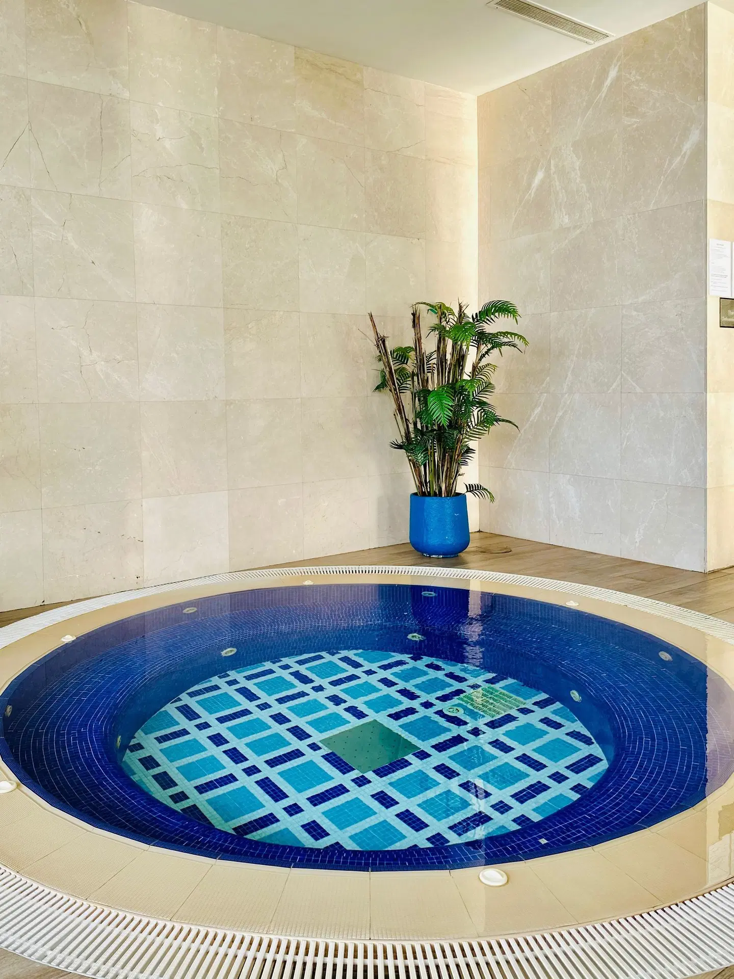 Charisma Deluxe Hotel HEALTH_BEAUTY