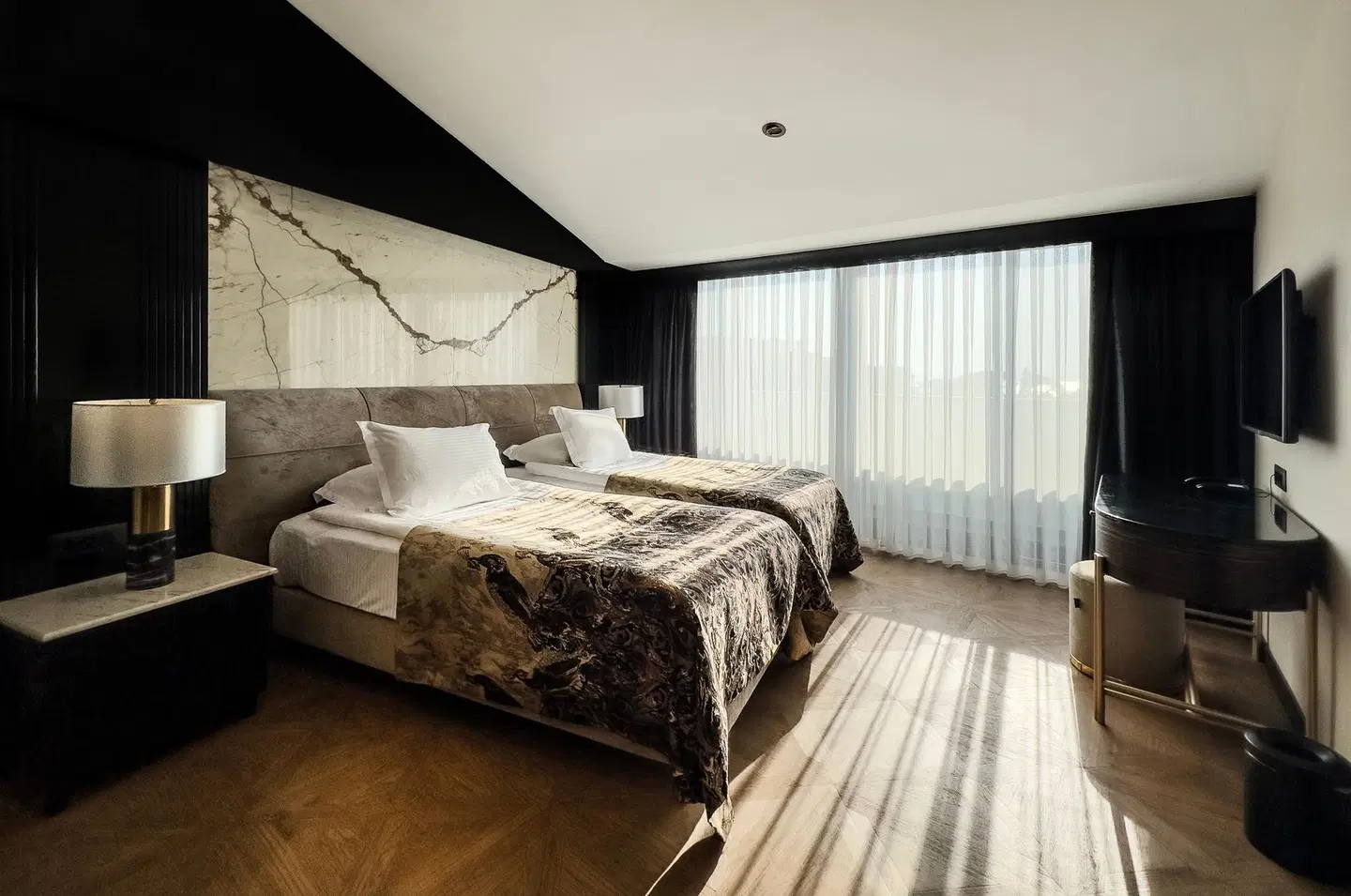 Charisma Deluxe Hotel ROOM_EXAMPLE