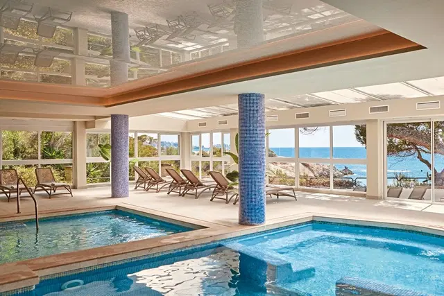 Universal Hotel Lido Park & Spa Hallenbad