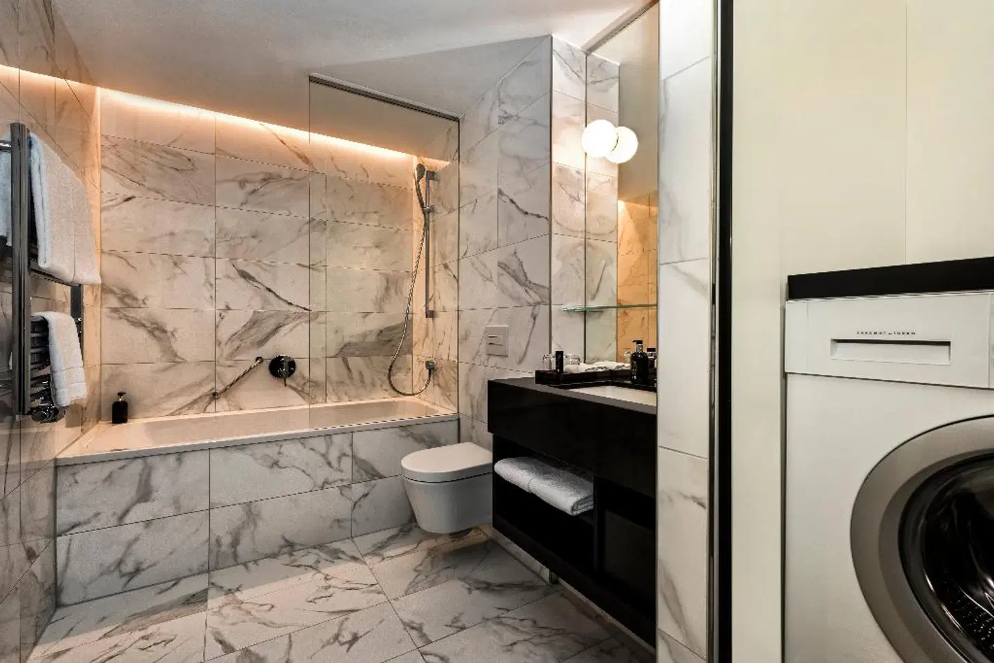 Adina Apartment Hotel Frankfurt Westend Badezimmer