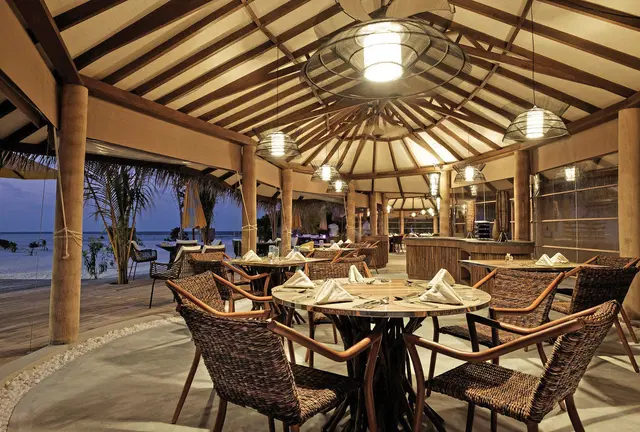 Drift Thelu Veliga Retreat Restaurant