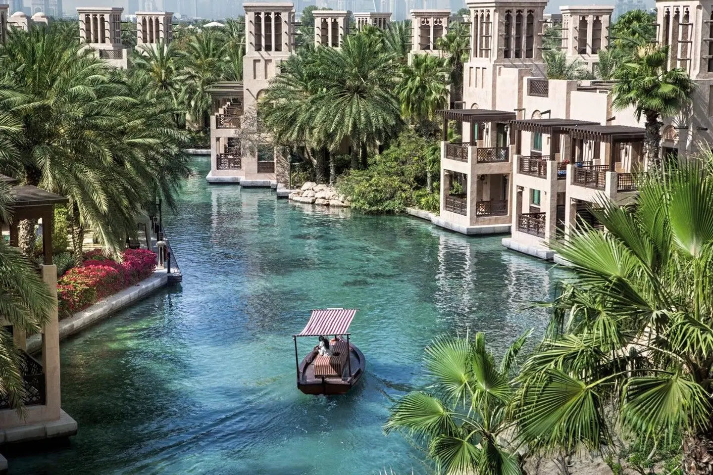 Jumeirah Al Qasr Hallenbad
