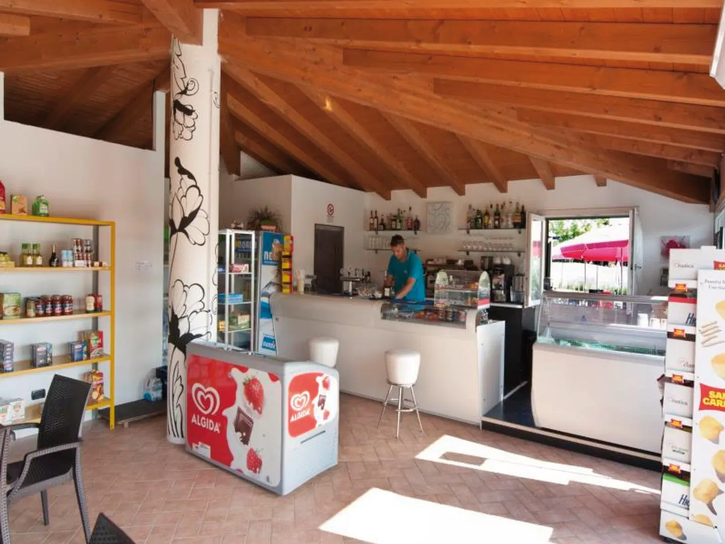 Residence Karina Bar