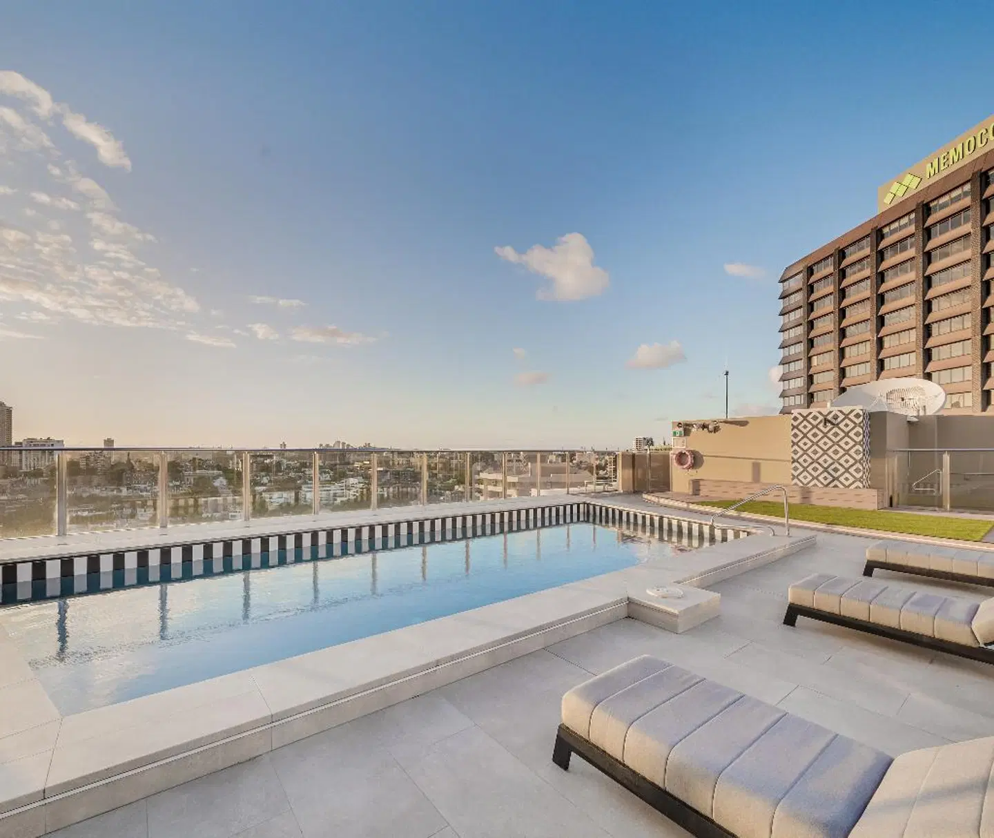 Oaks Sydney Hyde Park Suites OUTDOOR_POOL