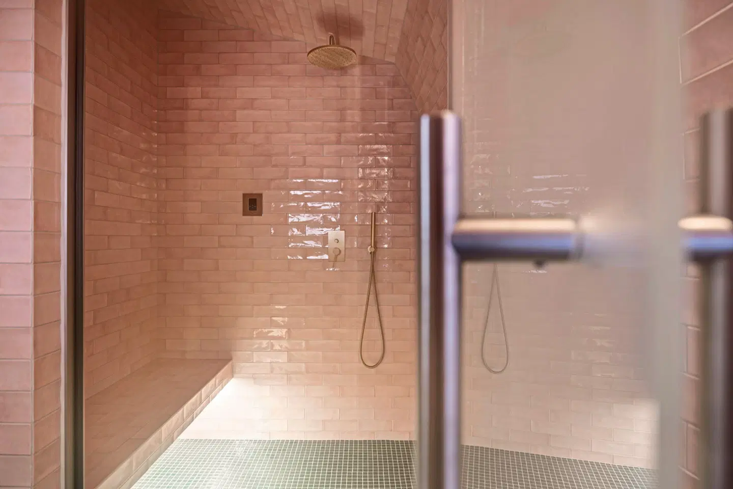 Le Petit Oberkampf Hotel & Spa Badezimmer