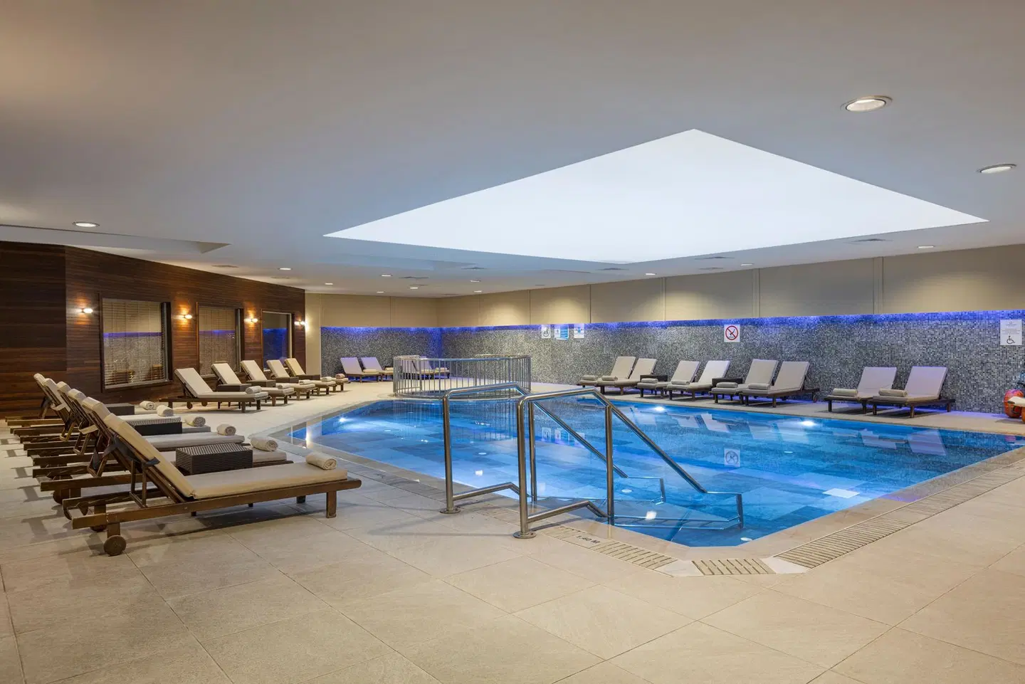 Side Star Resort Hallenbad