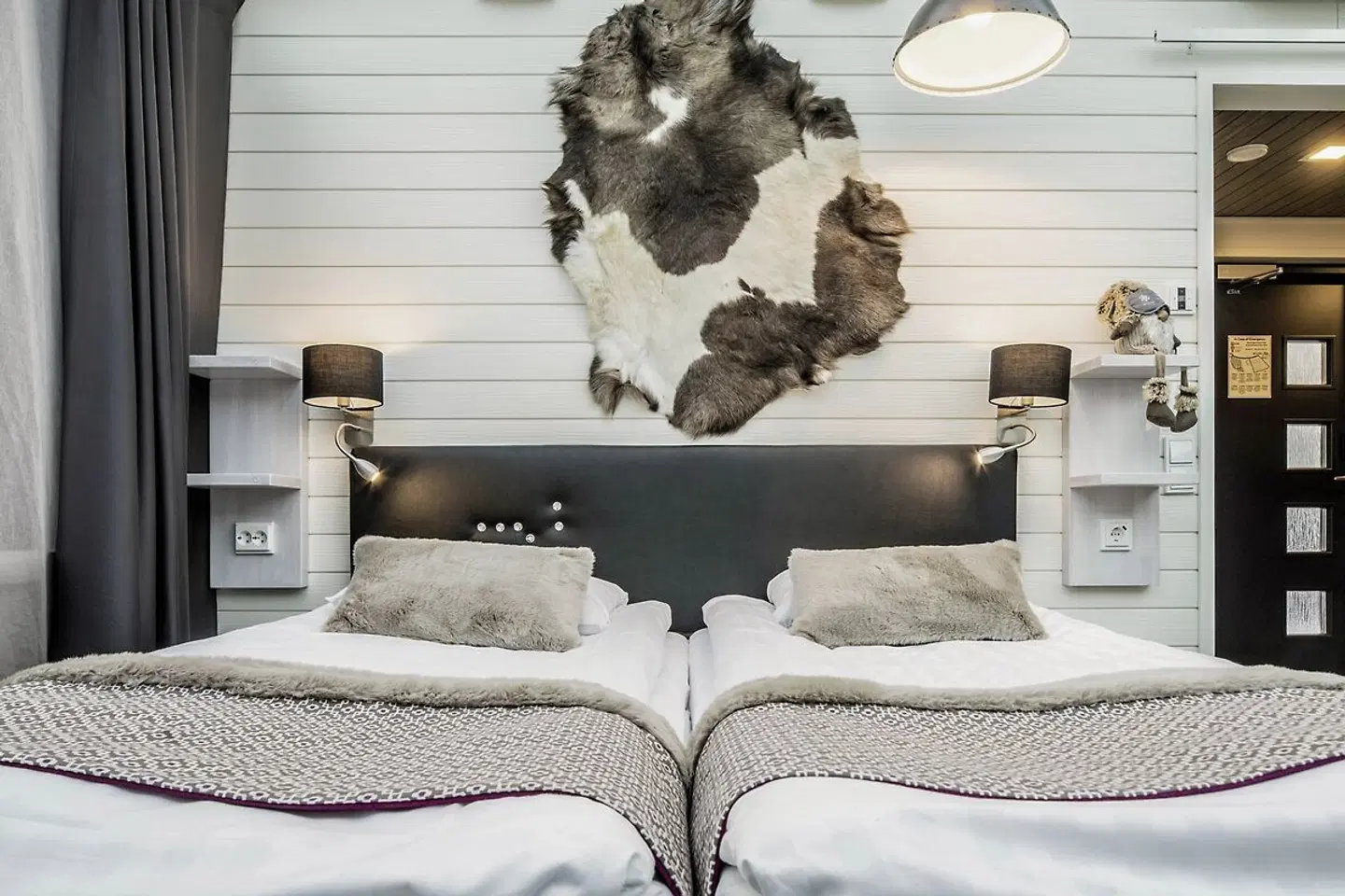 Santa's Igloos Arctic Circle ROOM_EXAMPLE