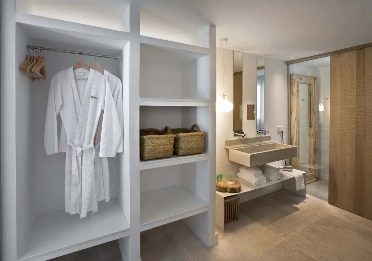 Paraíso de los Pinos HEALTH_BEAUTY