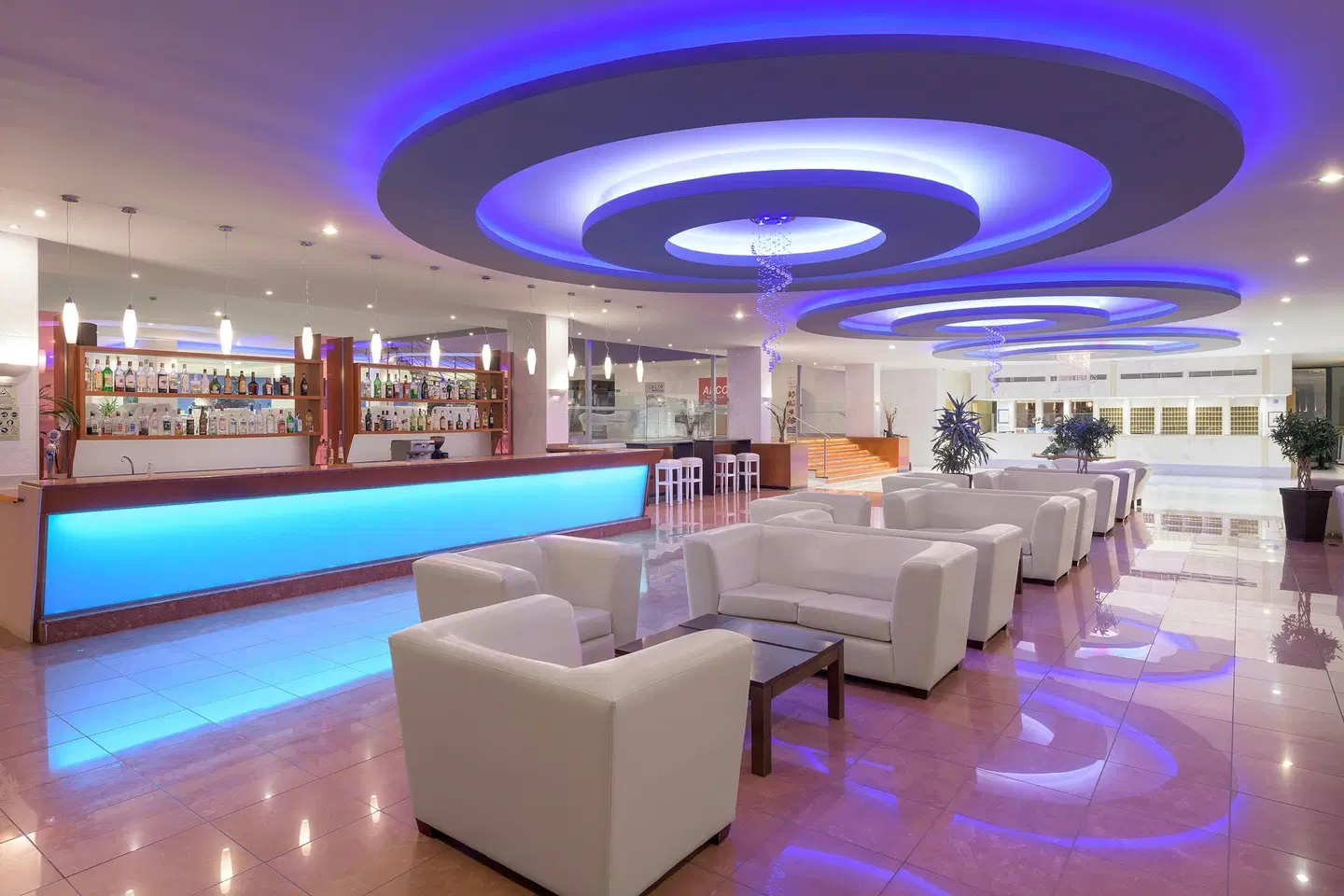 Oceanis Beach Hotel Bar