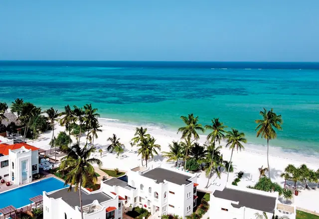 LUX* Marijani Strand