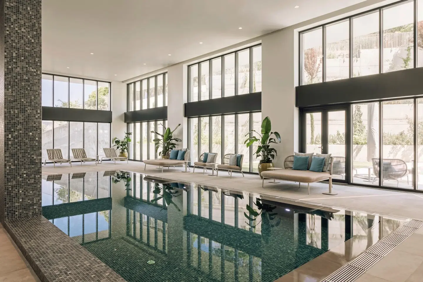 Martinhal Lisbon Oriente Hallenbad