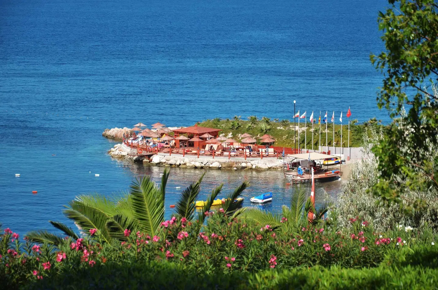 The Grand Blue Sky International Strand