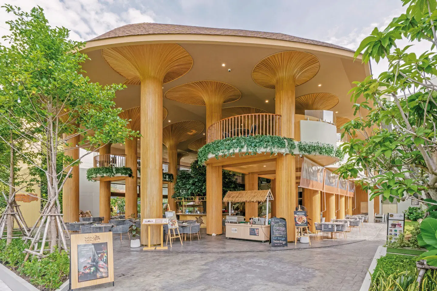 Phuket Emerald Beach Resort Terrasse
