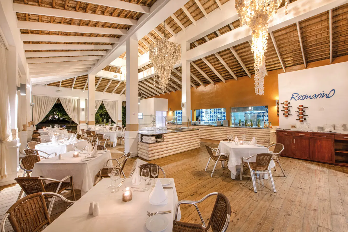 Viva Heavens by Wyndham Restaurant