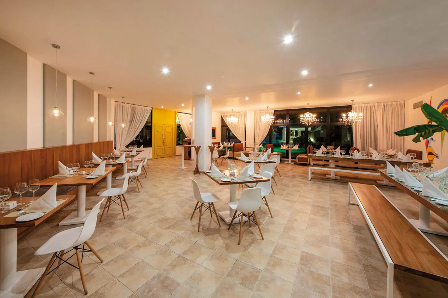 Viva Heavens by Wyndham Restaurant