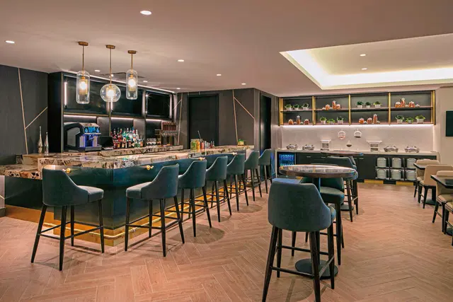 New York Marriott Marquis Bar
