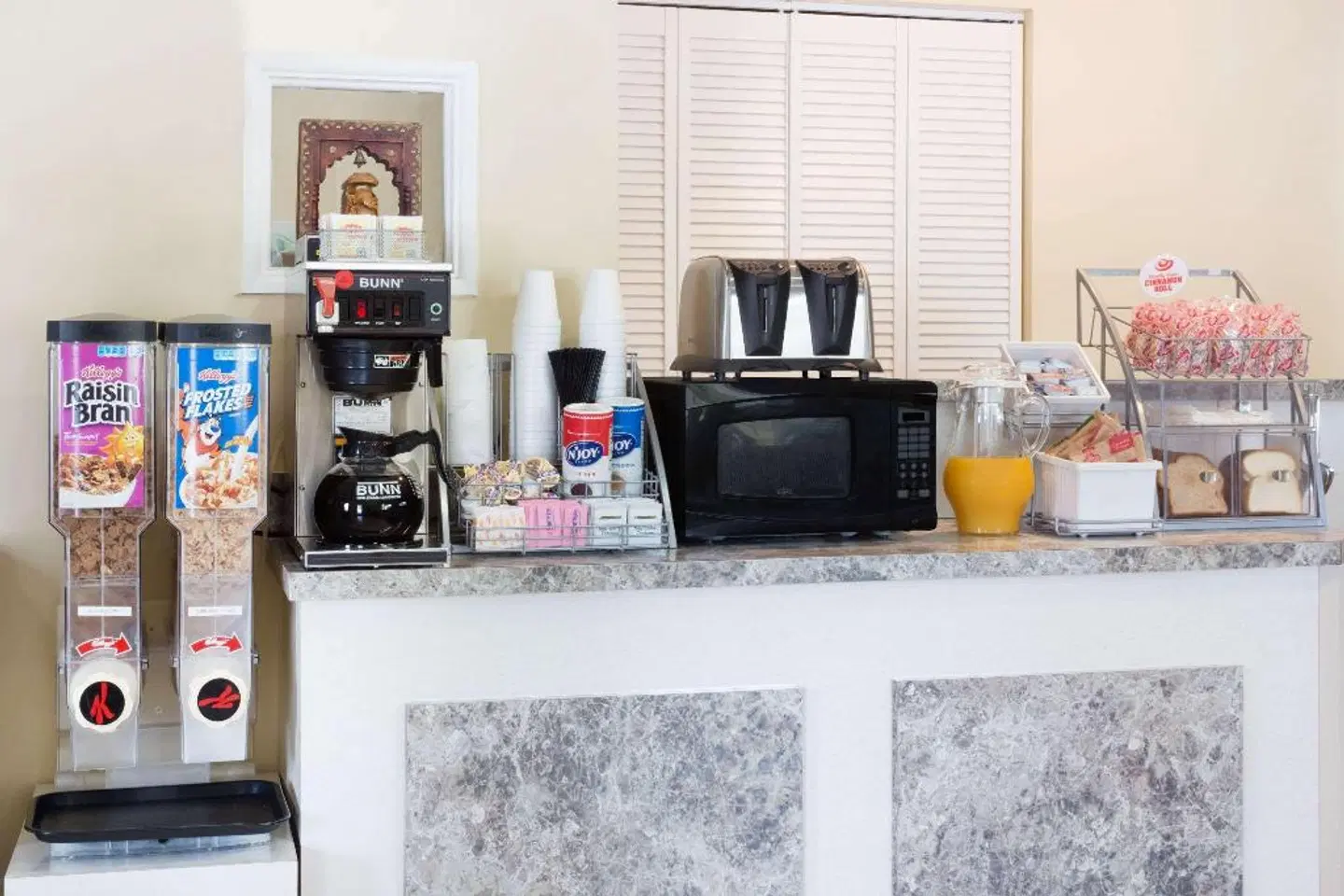 Super 8 by Wyndham Ft Walton Beach MODEL_IMPRESSION