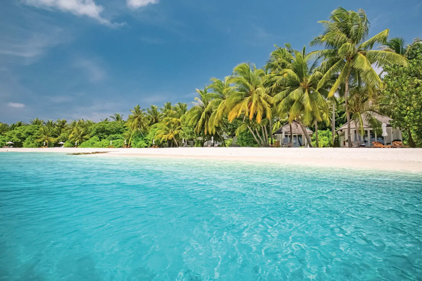 LUX* South Ari Atoll Strand