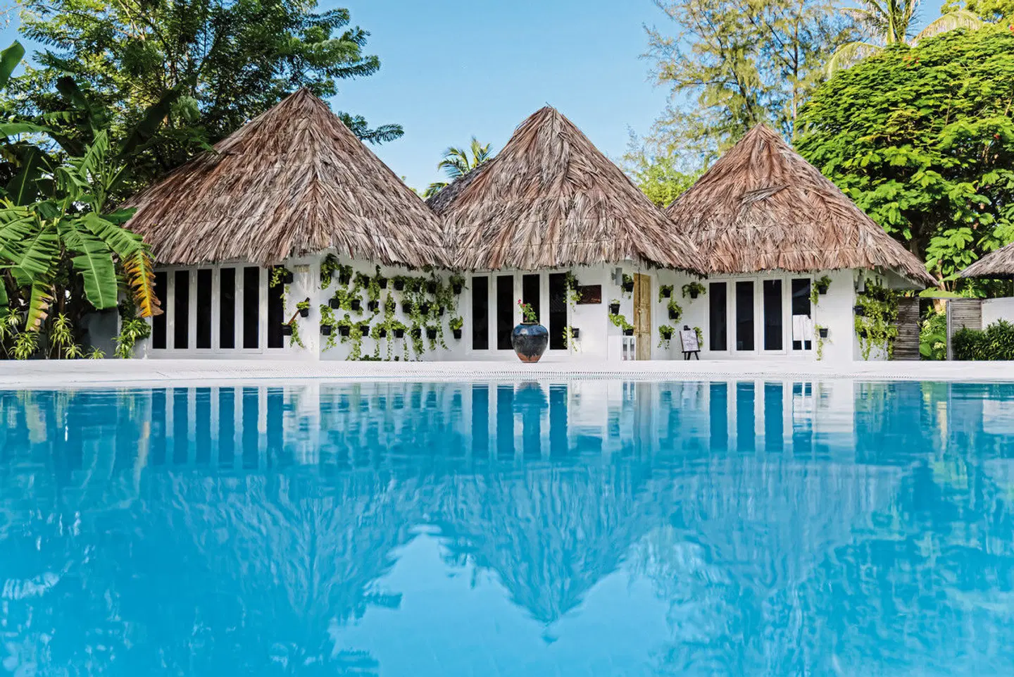 Equator Village Maldives OUTDOOR_POOL