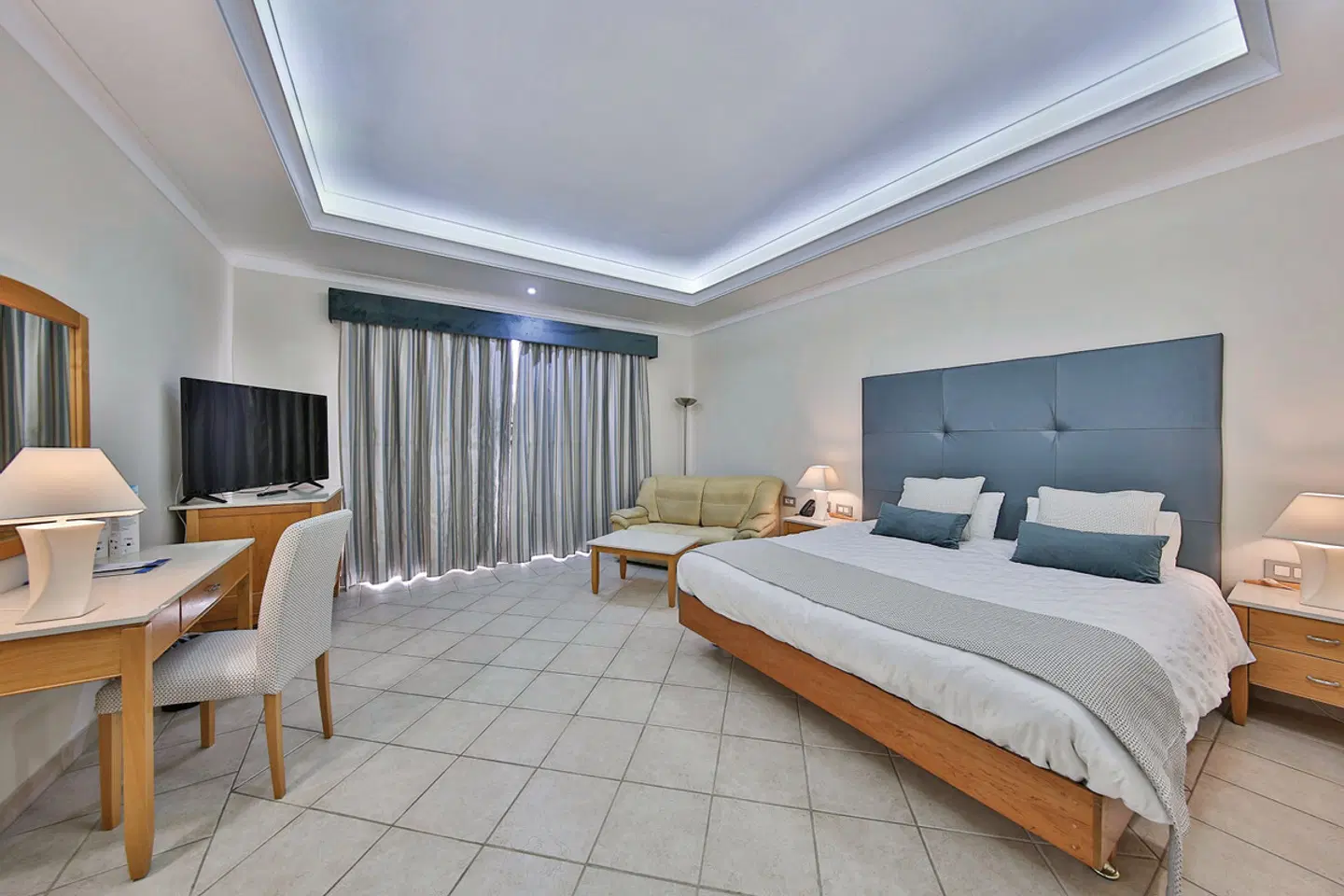 Paradise Bay Resort ROOM_EXAMPLE