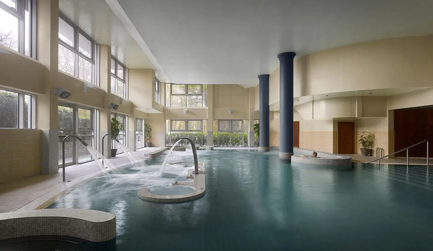 Radisson Blu Hotel & Spa Hallenbad