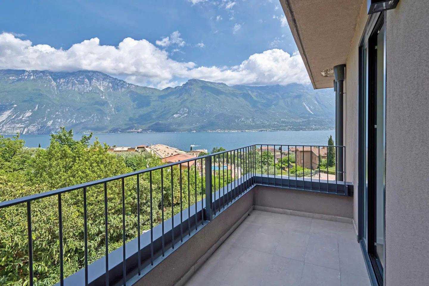 Royal Village LANDSCAPE