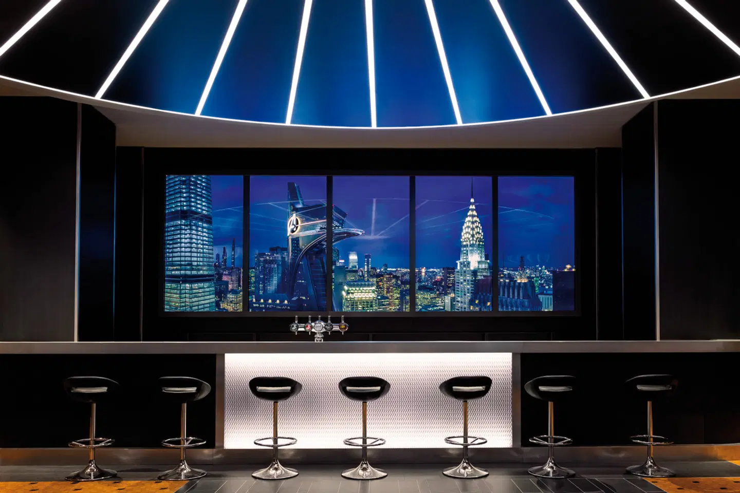 Disney Hotel New York - The Art of Marvel Bar