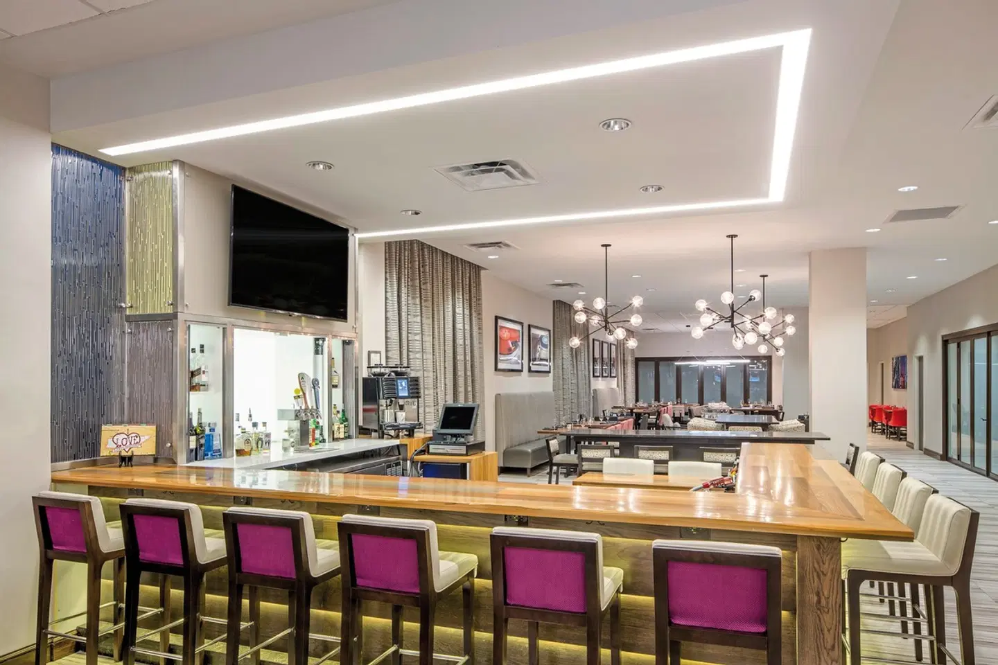 Crowne Plaza Memphis Downtown Bar