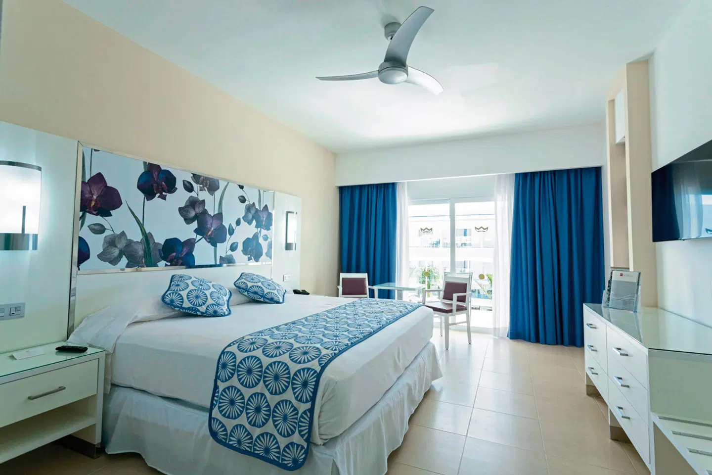 RIU Playacar ROOM_EXAMPLE
