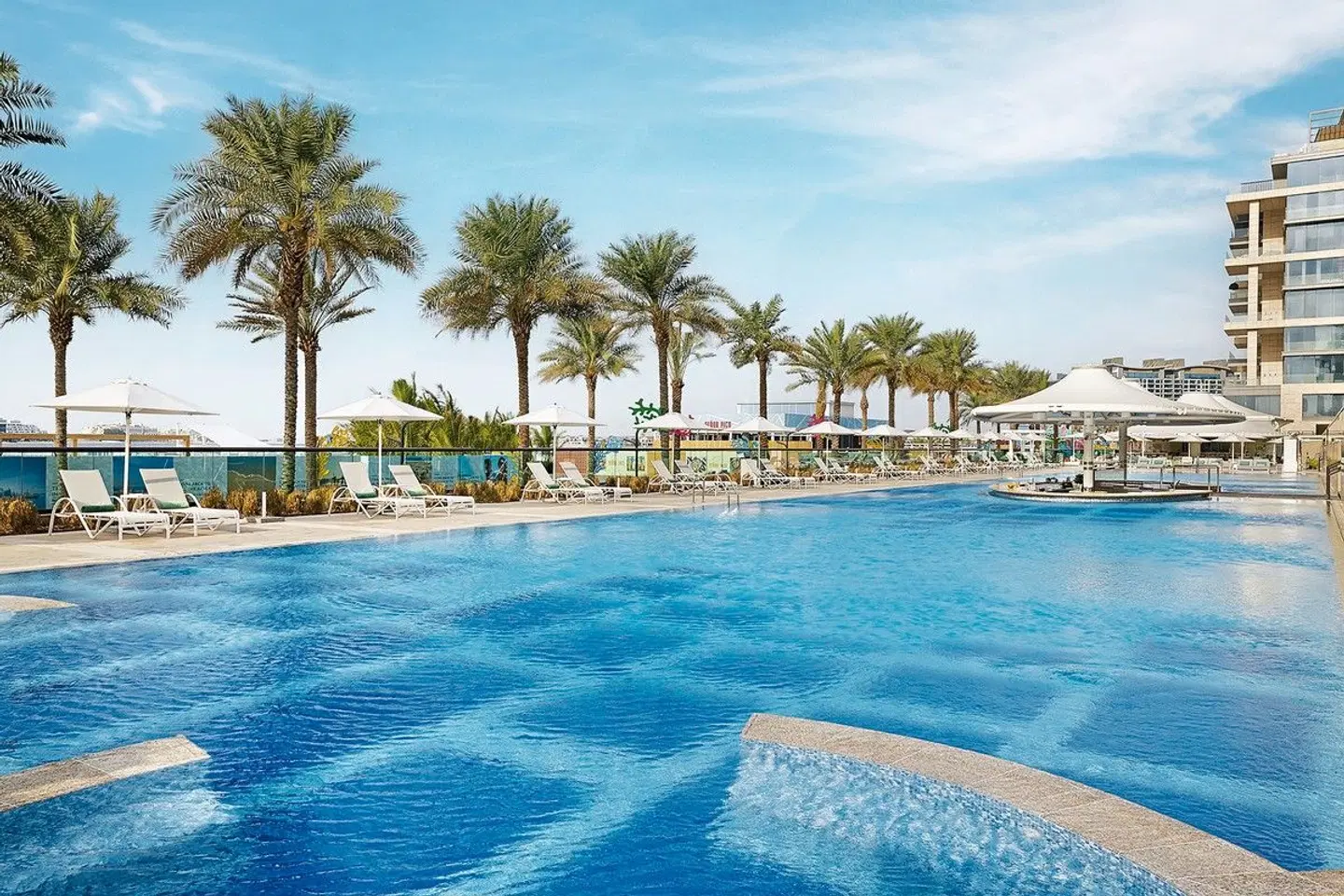 Marriott Resort Palm Jumeirah Dubai OUTDOOR_POOL