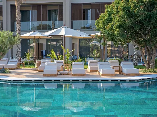 Portes Theros OUTDOOR_POOL