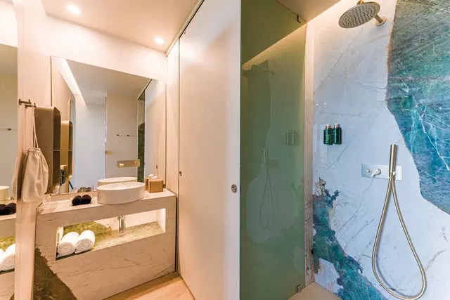 ananea Castelo Suites Algarve Badezimmer